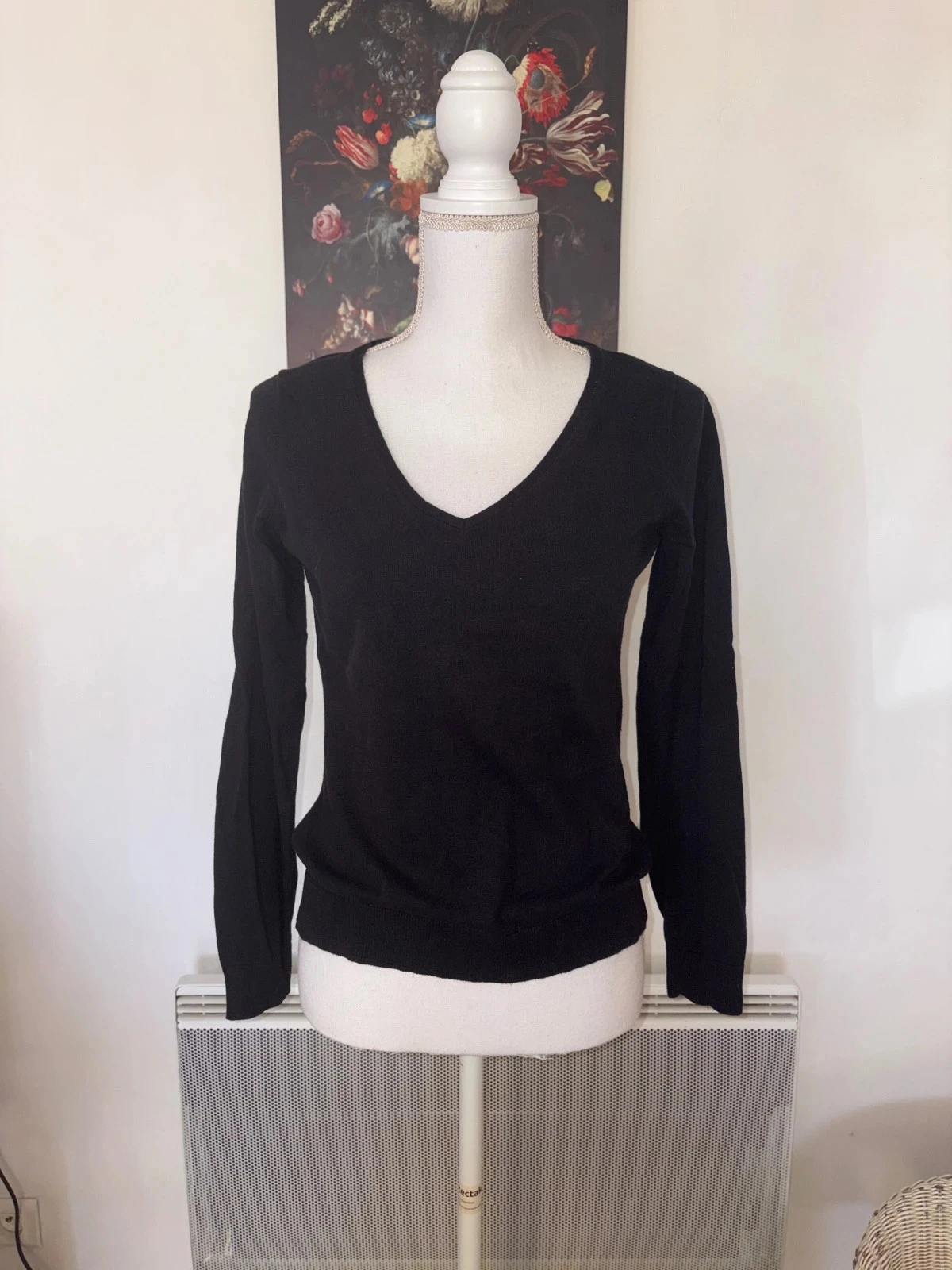 Pull col V fin noir Kiabi taille S / 36